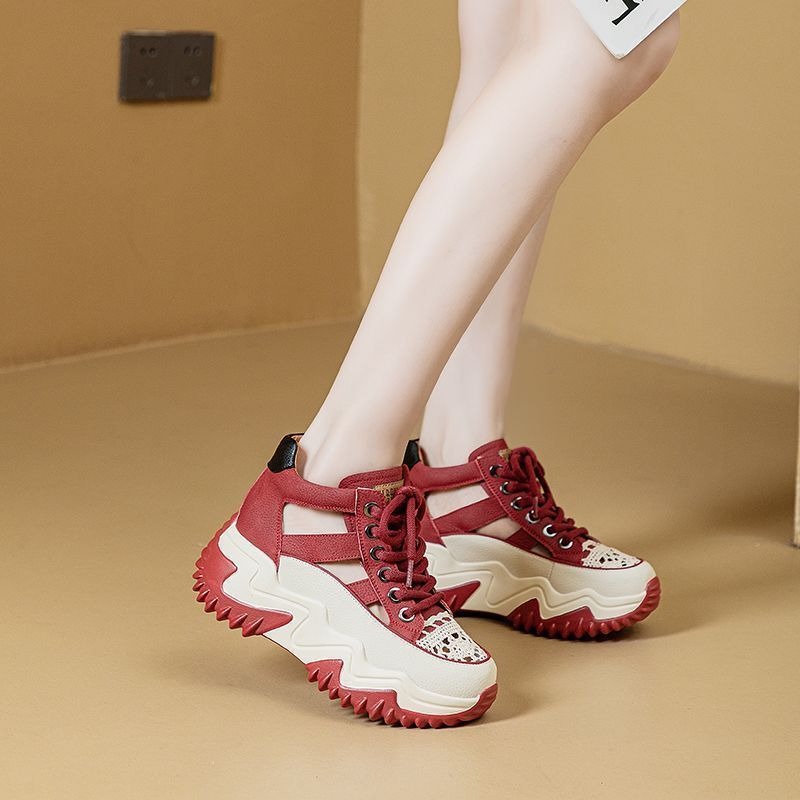 Women Shoes Store - أحذية رياضية نسائية كاجوال بتصميم Dad
