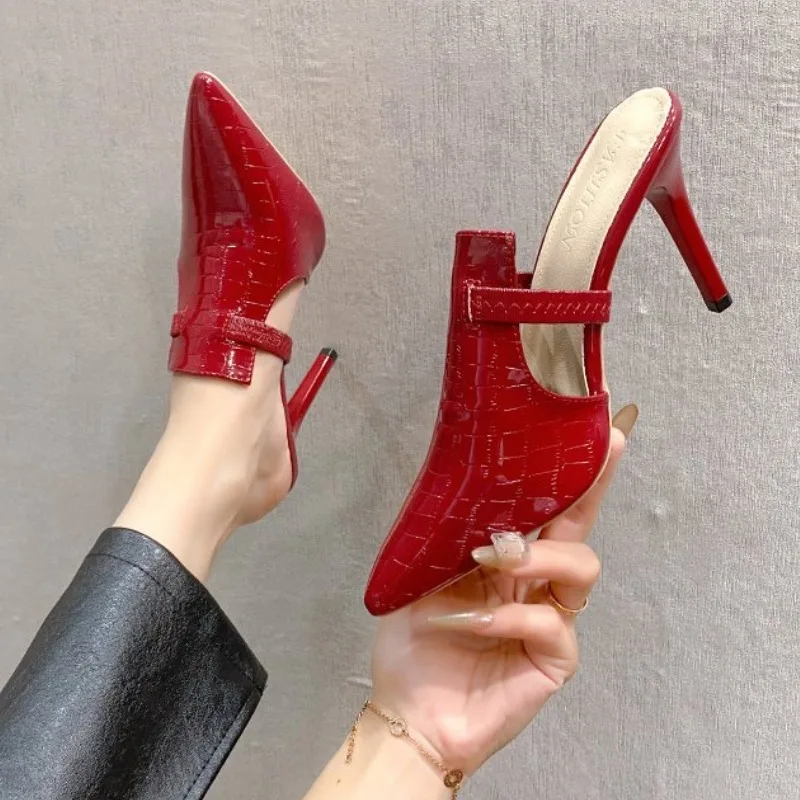 Women Shoes Types - أحذية كعب عالي جديدة بتصميم باوتو