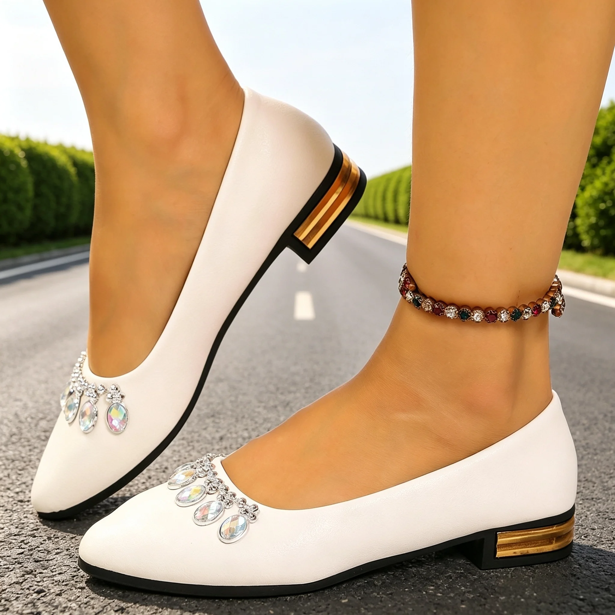 Women Shoes Store - أحذية نسائية مسطحة ذات مقدمة مدببة،
