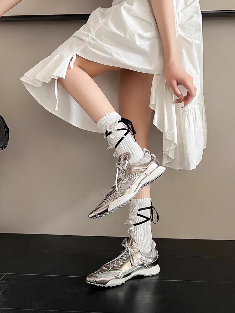 أحذية رياضية نسائية أنيقة بمقد - مراجعة Women Shoes Hong Kong وسعره