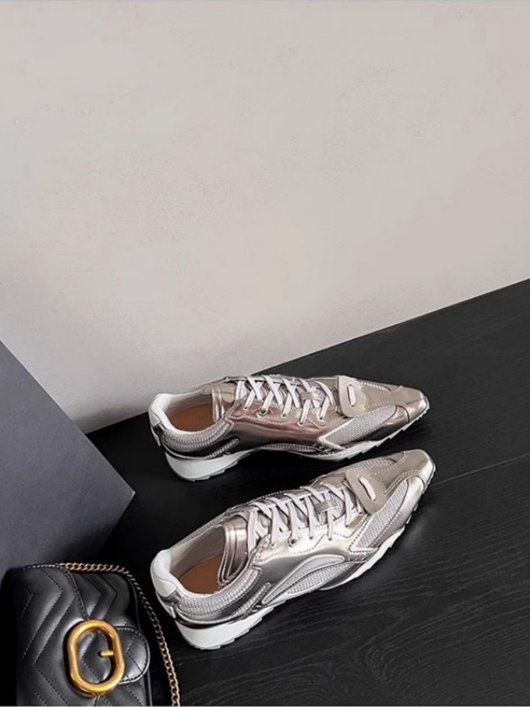 أحذية رياضية نسائية أنيقة بمقد - مراجعة Women Shoes Hong Kong وسعره