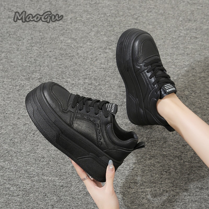 أحذية رياضية بيضاء نسائية لزيا - مراجعة Women Shoes Store وسعره