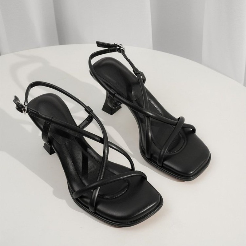 صنادل نسائية جديدة لصيف 2026 ب - مراجعة Women Shoes Zara وسعره