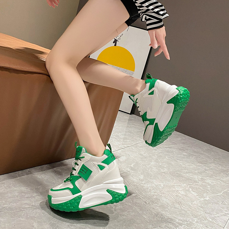 أحذية رياضية نسائية بكعب عالٍ  - مراجعة Women Shoes Store وسعره
