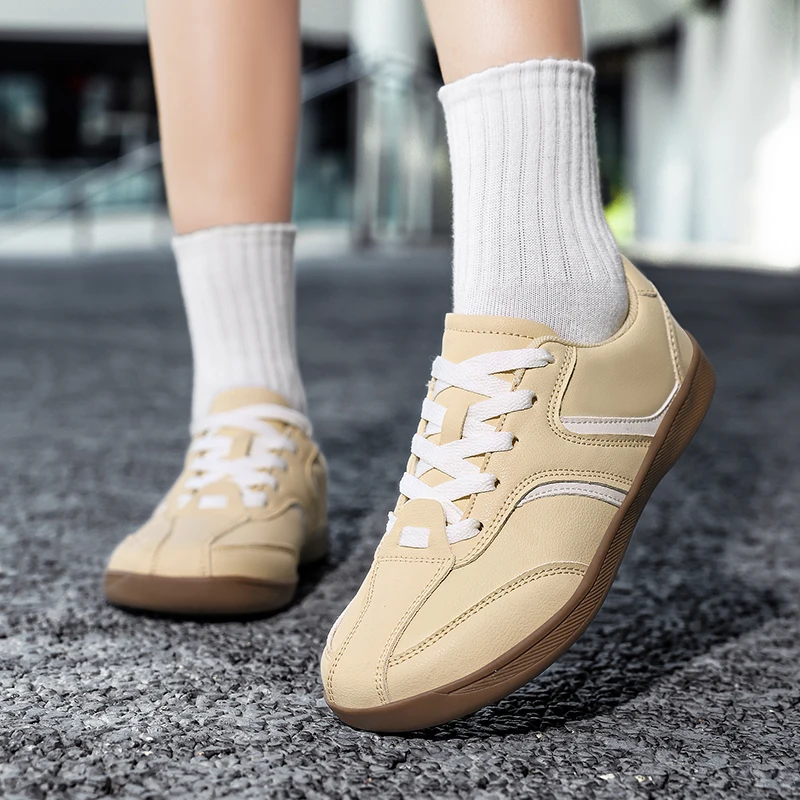 أحذية كبيرة الحجم مقاس 48 واسع - مراجعة Women Shoes Big W وسعره