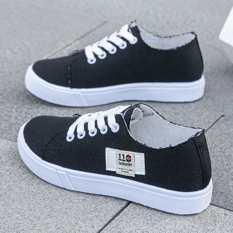 أحذية رياضية نسائية من القماش  - مراجعة Women Shoes Store وسعره