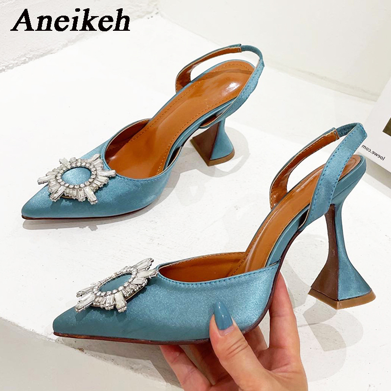 Aneikeh ماركة النساء الحرير عا - مراجعة Women Shoes Zara وسعره