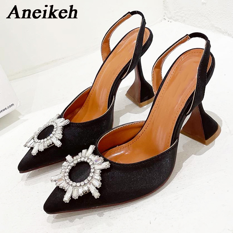Aneikeh ماركة النساء الحرير عا - مراجعة Women Shoes Zara وسعره