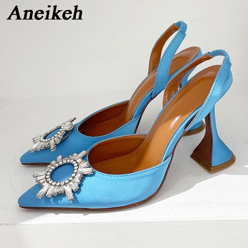 Aneikeh ماركة النساء الحرير عا - مراجعة Women Shoes Zara وسعره