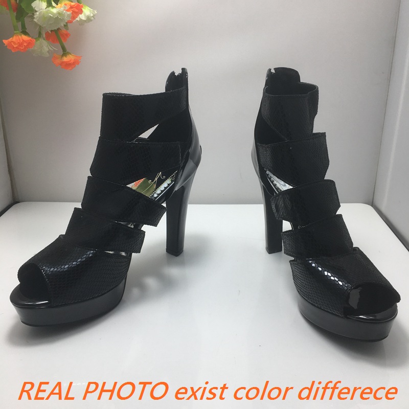 كعب مكتنز مكتنز من طرف القط زق - مراجعة Peep Toe Heels وسعره